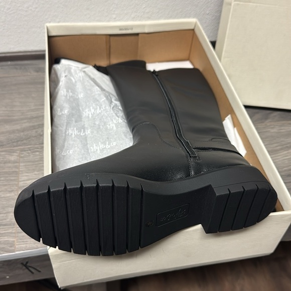 Style & Co Gwynn Lug-Sole Boots - Picture 3 of 6